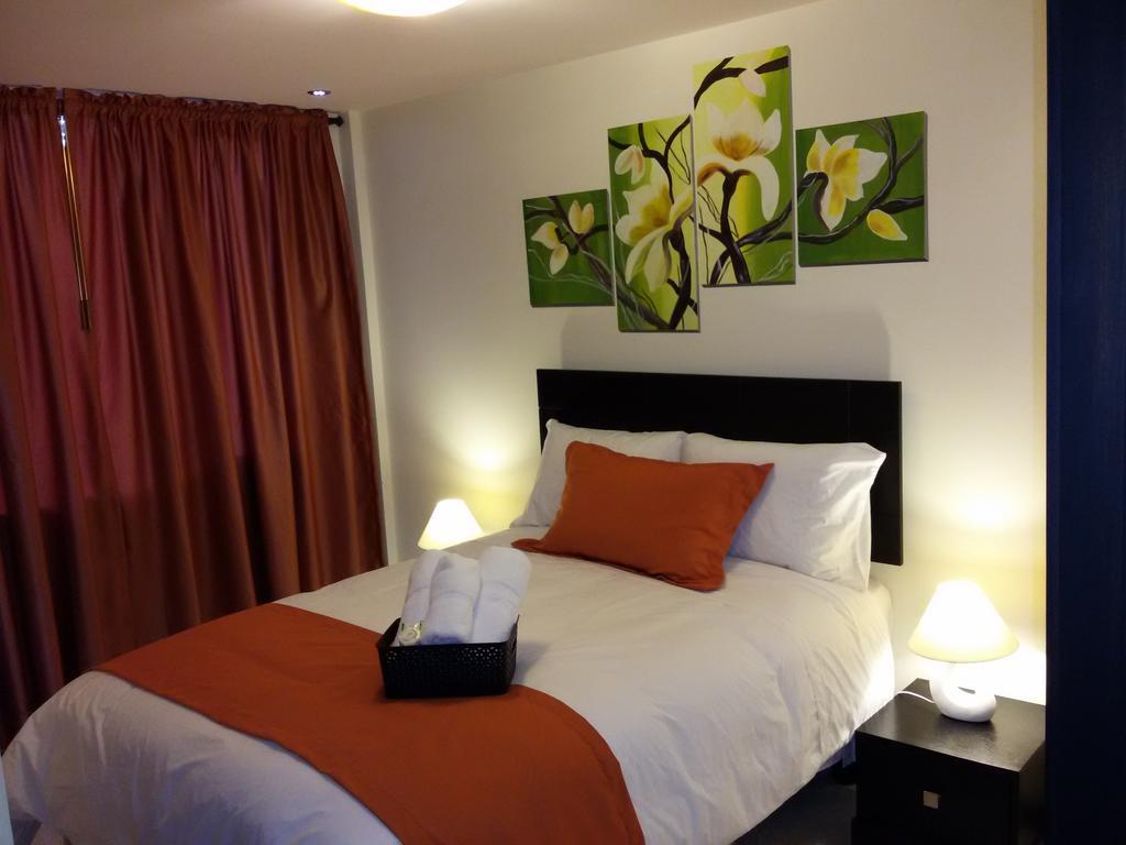 Hotel Las Mercedes Airport-Quito Tababela Room photo